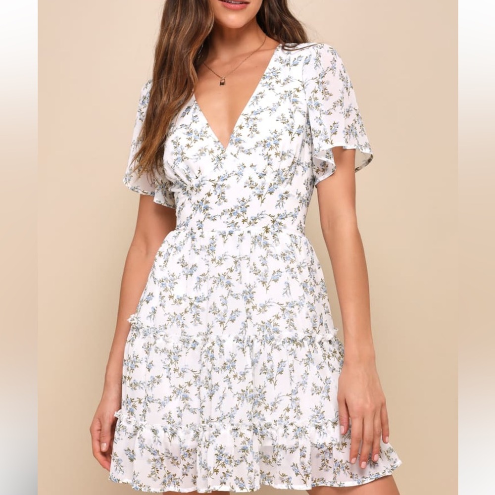 LULUS So true white floral mini dress NWTS